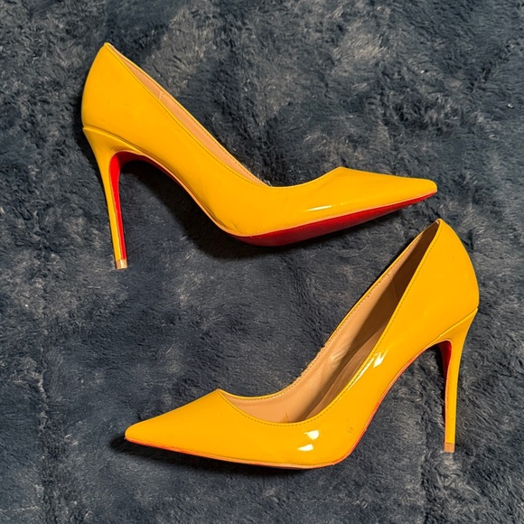 Christian Louboutin Sunny Yellow Heels - Picture 3 of 6